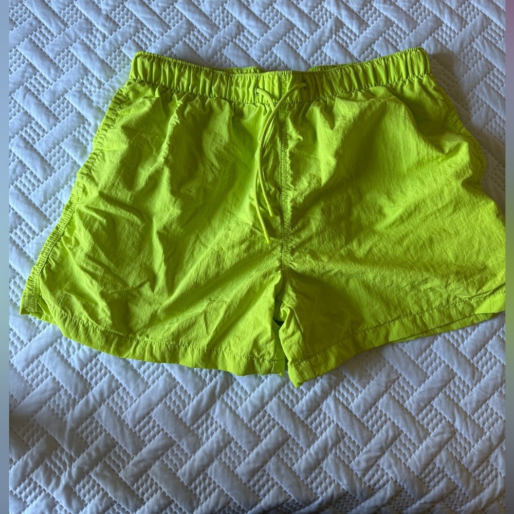 Cozi Neon Green Shorts Size M